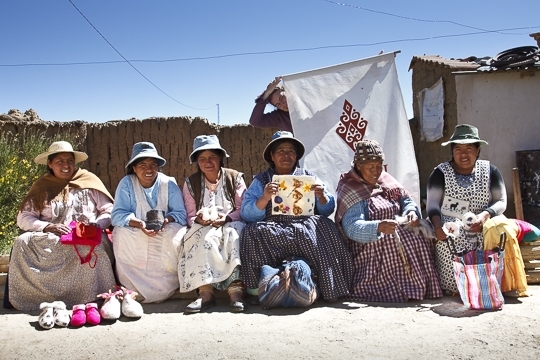 Women producers of Ayni Bolivia, first WFTO guaranteed Bolivian Fair Trade Organisation.  Photo: lobOlmo