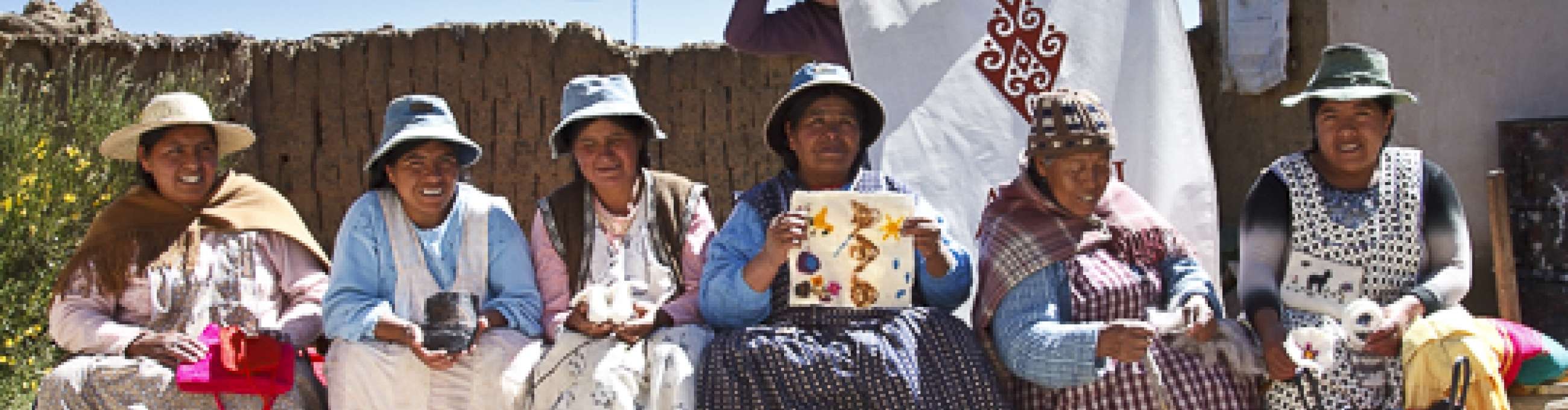 Women producers of Ayni Bolivia, first WFTO guaranteed Bolivian Fair Trade Organisation.  Photo: lobOlmo